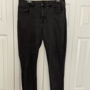 Levi’s high rise jeans